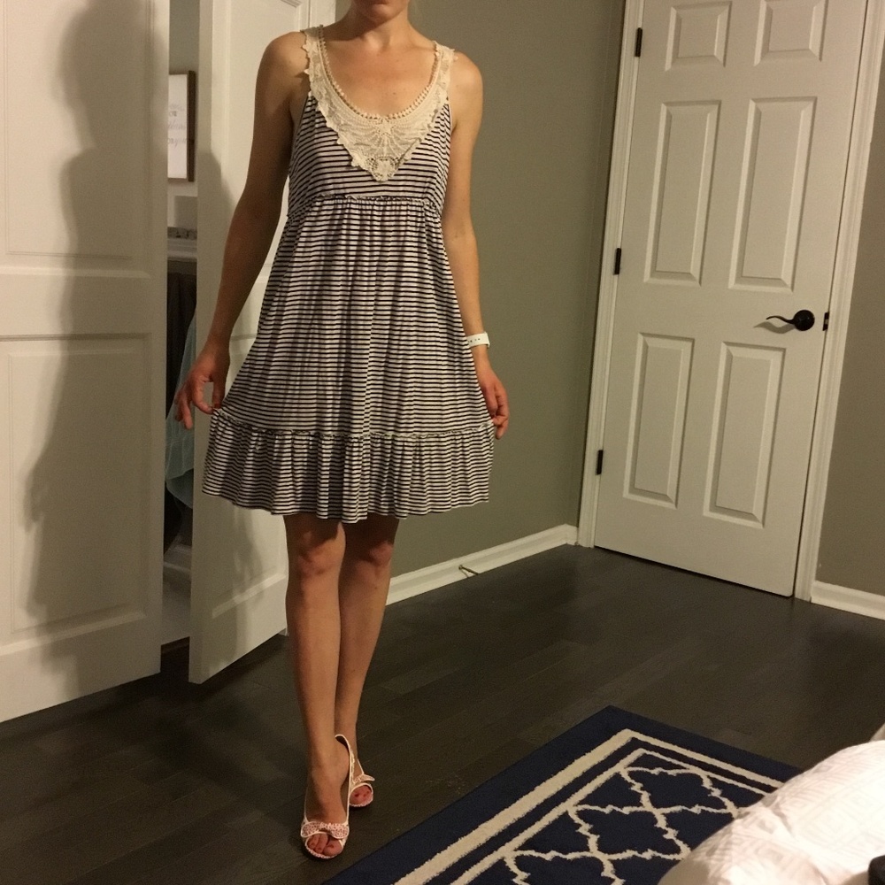 Jersey ruffle & crochet racerback dress